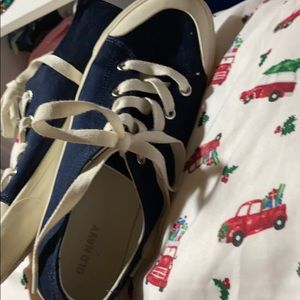 Old Navy tennis 🎾 shoes